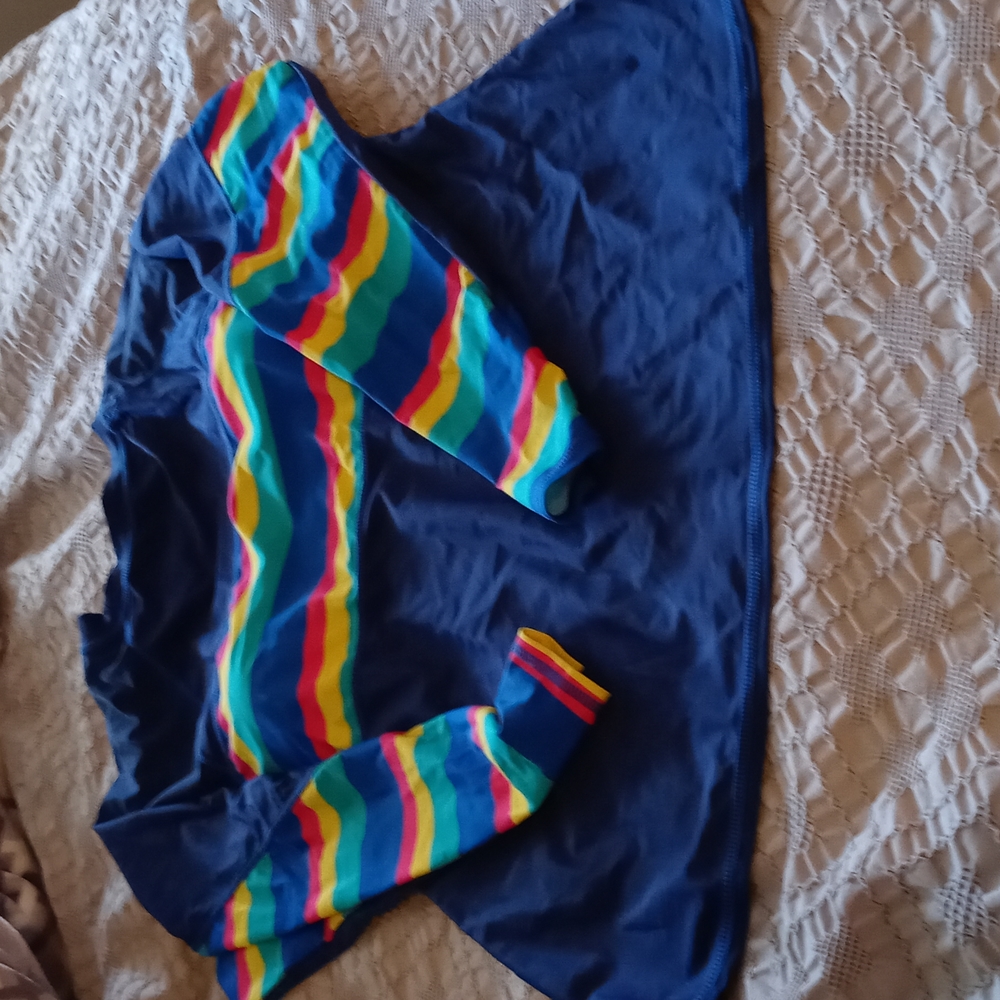 Swimsuit - Picture 2 of 3
